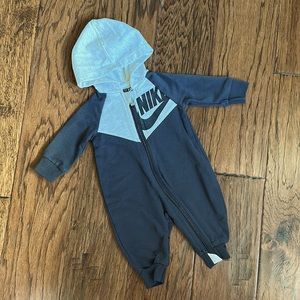 NWOT Nike Jumpsuit - size Newborn